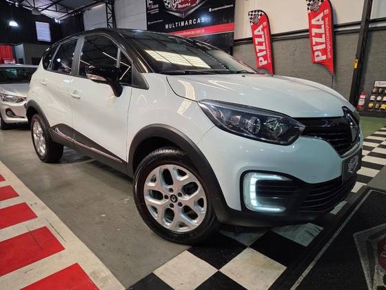 RENAULT CAPTUR 1.6 16V SCE FLEX LIFE X-TRONIC RENAULT CAPTUR 1.6 16V SCE FLEX LIFE X-TRONIC